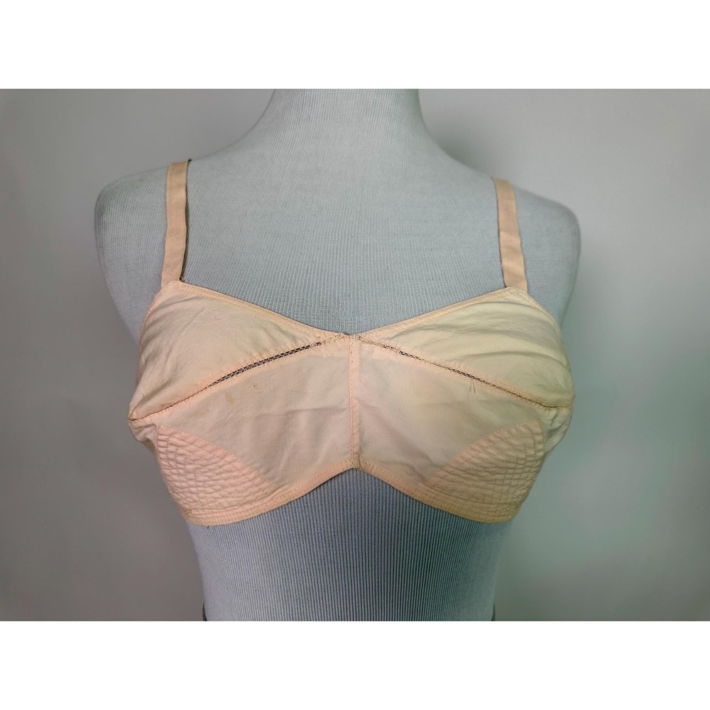 1940s MaidenForm  Over-true Cotton Bra Size 34 A/B made in USA